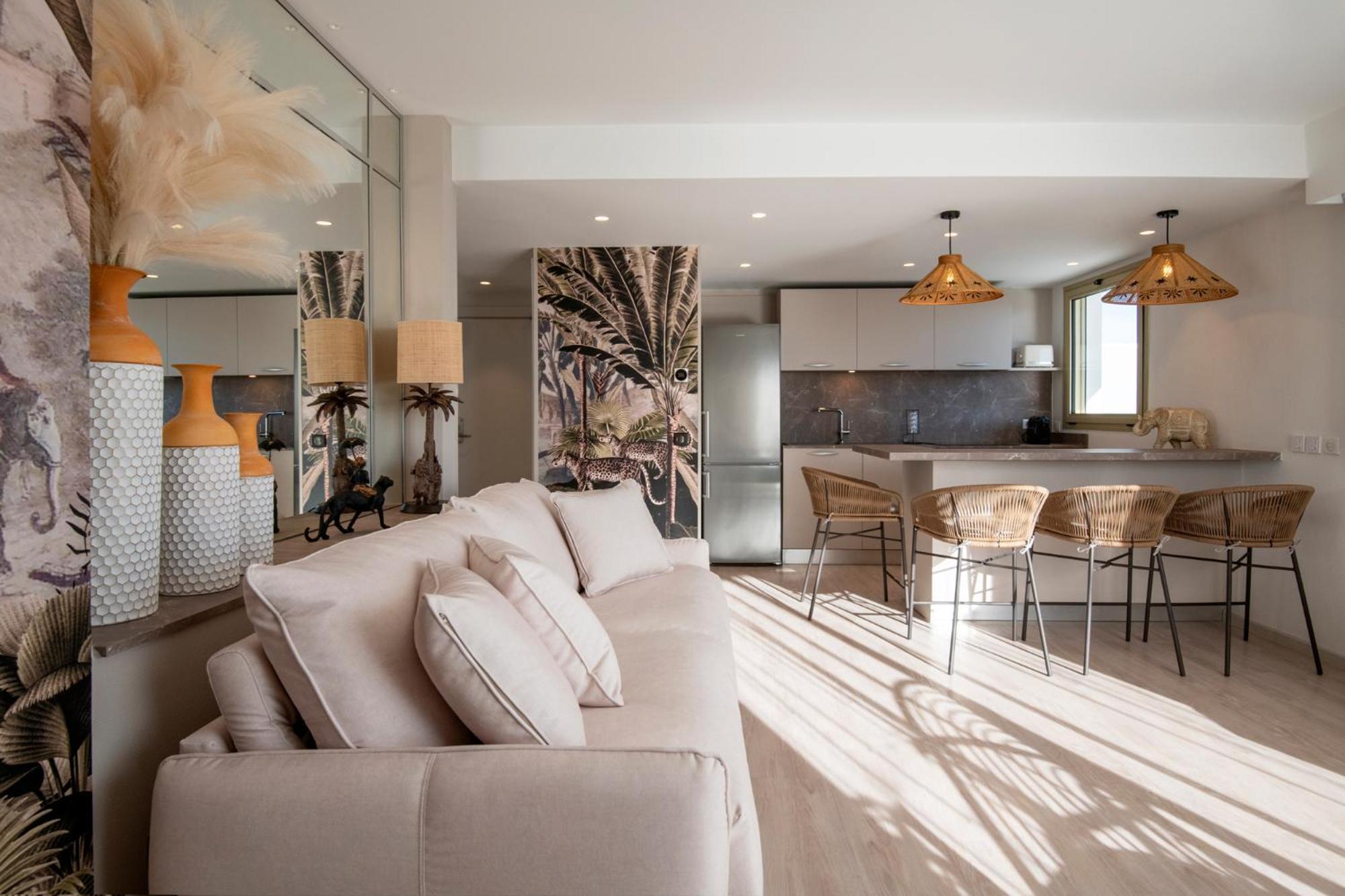 Residence Hoteliere Chambord Au Coeur De Menton - Entierement Renovee Luaran gambar