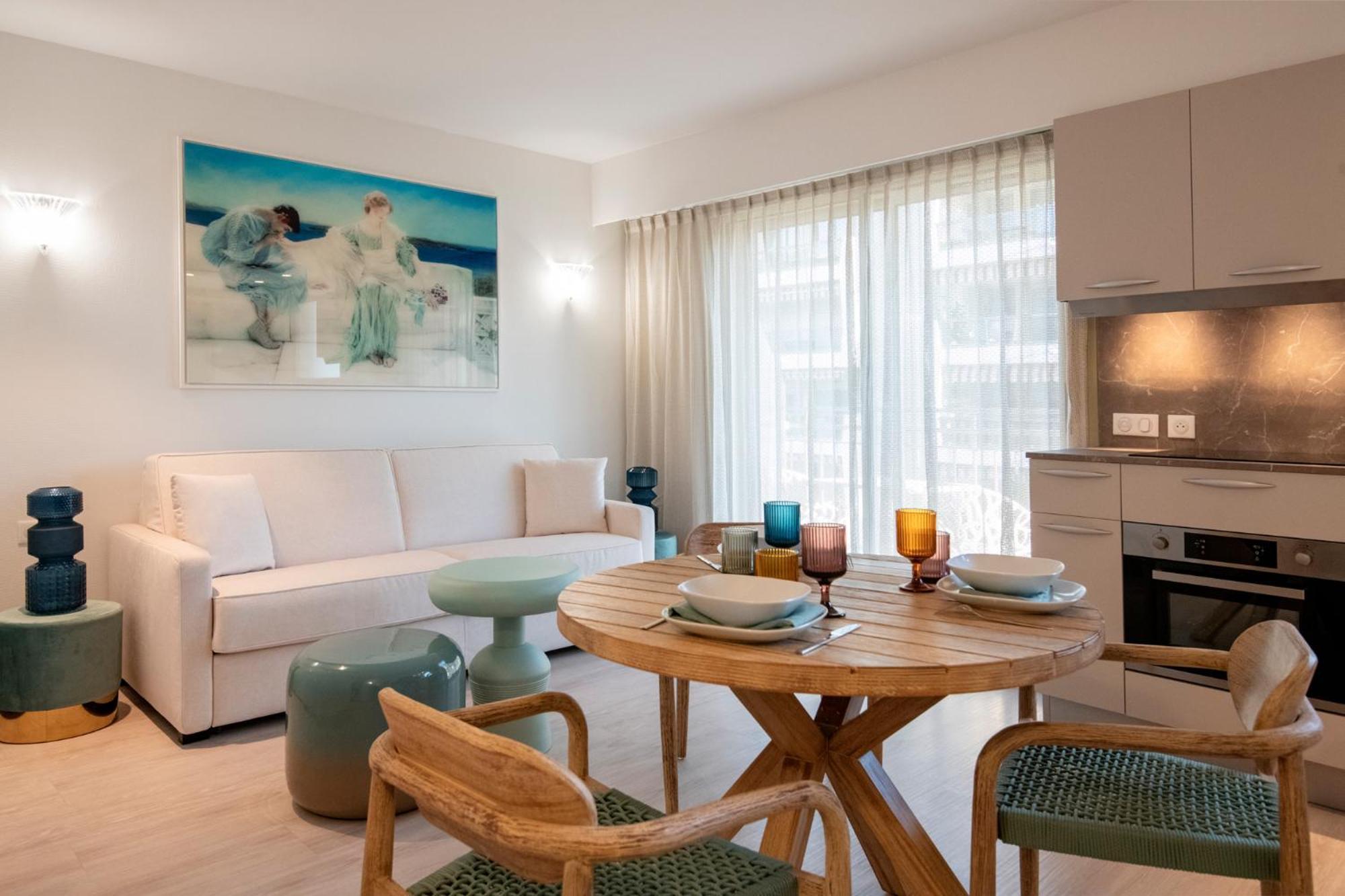 Residence Hoteliere Chambord Au Coeur De Menton - Entierement Renovee Luaran gambar
