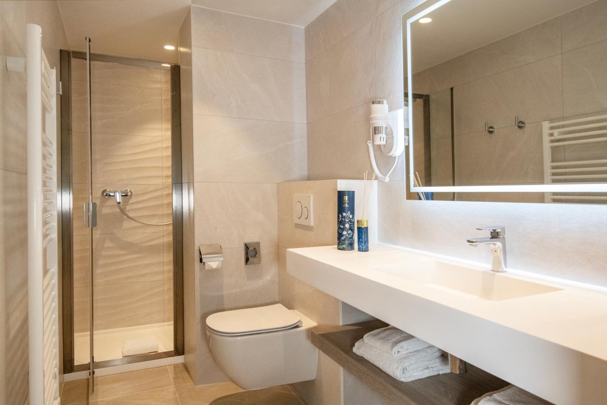Residence Hoteliere Chambord Au Coeur De Menton - Entierement Renovee Luaran gambar