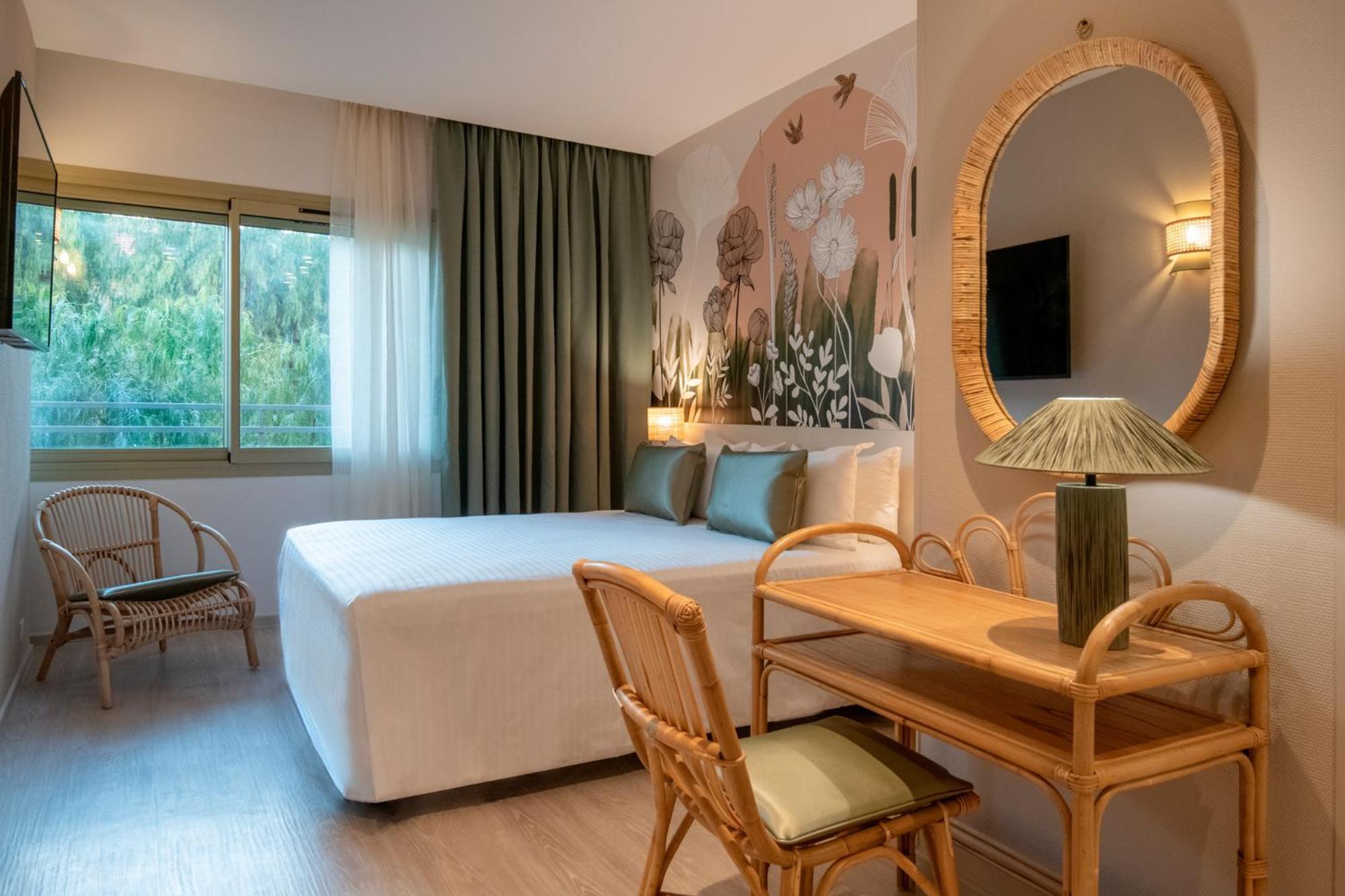 Residence Hoteliere Chambord Au Coeur De Menton - Entierement Renovee Luaran gambar